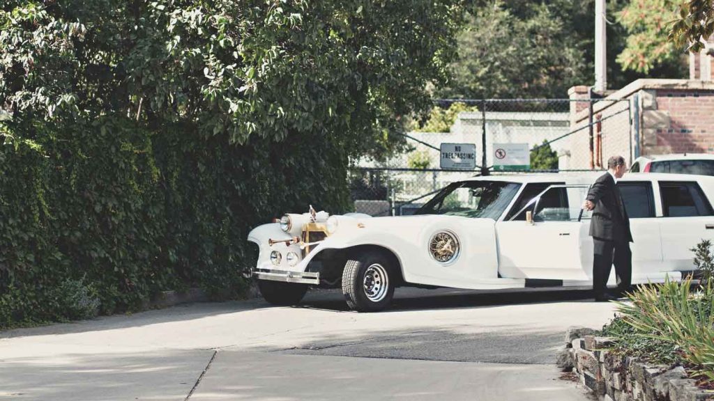 4-Different-Things-You-Can-Do-with-A-Limo-on-civicdaily