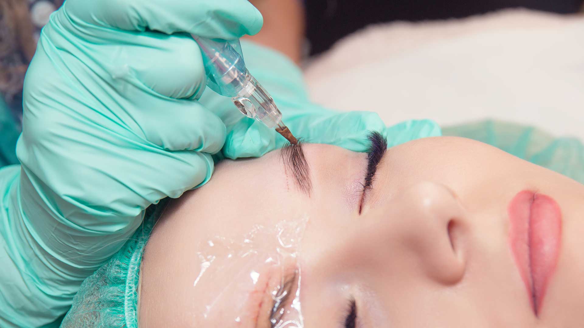 Microblading: What to Know About Sensitive Skin