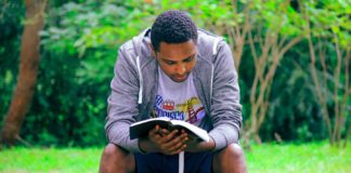 5-Important-Benefits-of-Reading-Books-on-civicdaily
